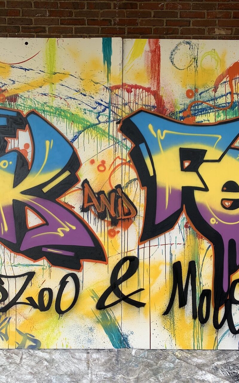 LOOK & FEEL: artist residency and exhibition of graffiti works by Mow 504 of the RBS Crew (Dakar)